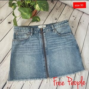 We The Free Denim Zip It Up Denim Skirt size 30